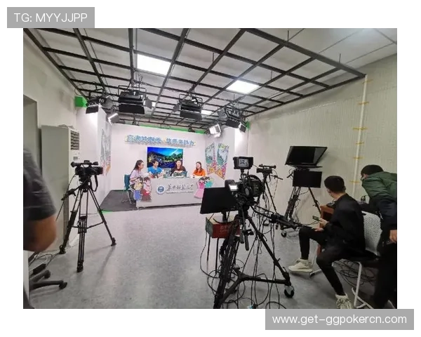 专业主播带你深入了解棋牌娱乐直播的玩法技巧与策略分析